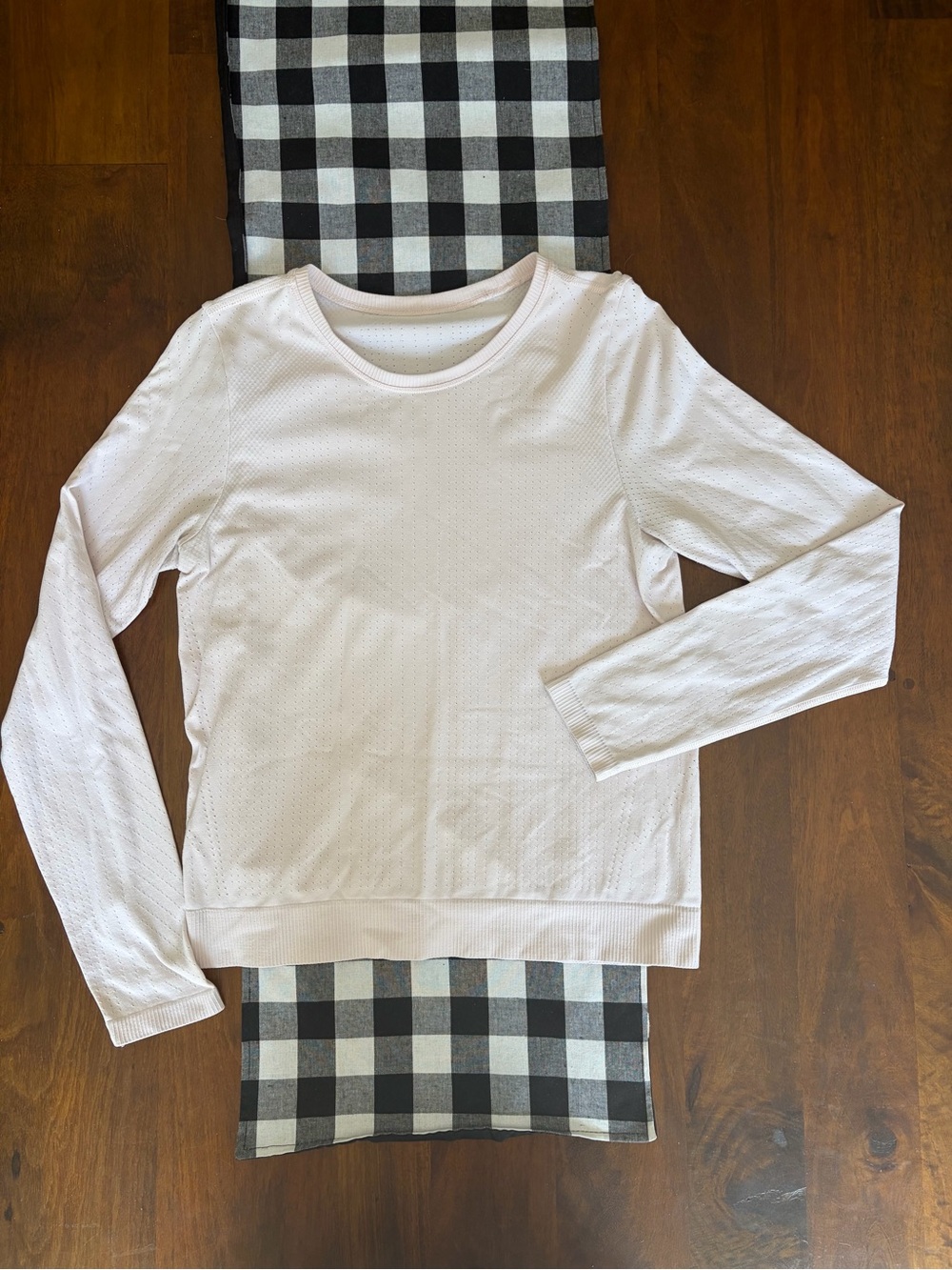 Athleta Light Pink Momentum Long Sleeve